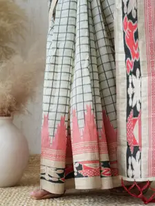 Sangria Zari Woven Checked Jamdani saree