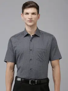 Van Heusen Custom Geometric Printed Pure Cotton Formal Shirt