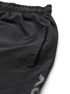 HRX by Hrithik Roshan Men Colourblocked Rapid-Dry Lifestyle Tracksuits