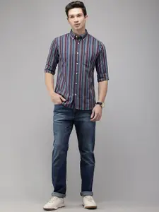 U.S. Polo Assn. Tailored Fit Vertical Stripes Button-Down Collar Pure Cotton Casual Shirt