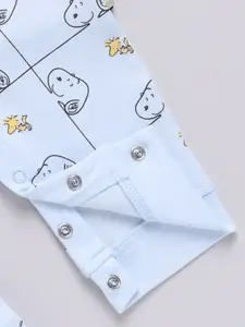 Moms Love Infant Boys Pure Cotton Snoopy Printed Dungaree With T-Shirt