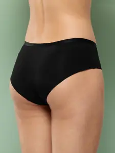 Leading Lady Women's Solid No Visible Panty Line Laser- Cut Edge Hipster Brief