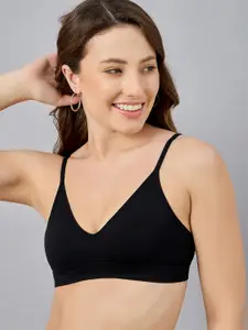 DressBerry Women Seamless  EverydaySolid Medium Coverage Lightly Padded T-Shirt Bra