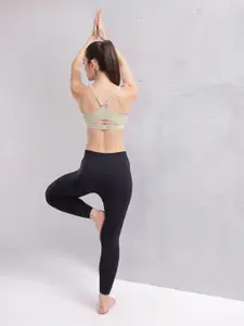 HRX by Hrithik Roshan Removable Padding Full Coverage Yoga Bra HR_SS25_W_BA_KY050_03_C