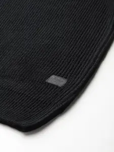 The Roadster Lifestyle Co. Men Colourblocked Pullover