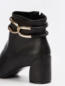 Ginger by Lifestyle Women Block Heeled Chelsea Boots