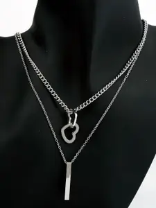 V FASHION JEWELLERY Sliver-Plated Heart-Charm Pendant With Chain