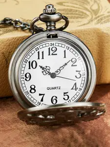 DIVASTRI Circular Pendants