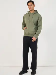 Styli Men Oversized Fit Taped Side Striped Open Hem Jogger