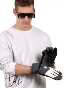 Calvadoss Men Winter Self Design Gloves