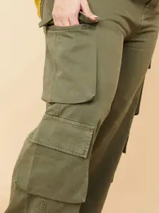 Max Women Plus Size Mid-Rise Regular Fit Cargo Styles Jeans