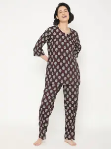 Clovia Women Floral Printed Night suit