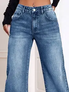 TYFFYN Women Jean Flared High-Rise Light Fade Stretchable Jeans