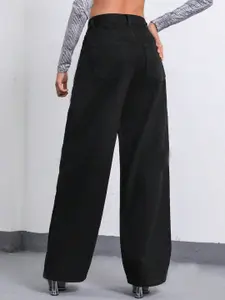 TYFFYN Women Cotton Flared High-Rise Stretchable Jeans