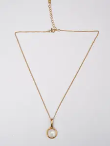 Zeraki Jewels Gold-Plated Artificial Stones Studded Circular Pendant With Chain