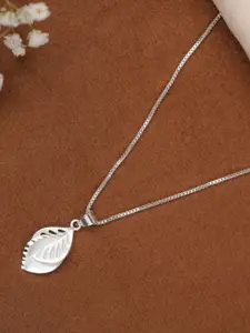 Zeraki Jewels Silver-Plated Square Pendants With Chains