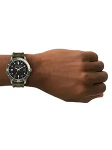 Skechers Men Lachman Analogue Watch SR5234