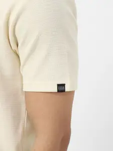 Urbano Fashion Men Textured Regular Fit Half Sleeve Cotton Polo T-Shirt