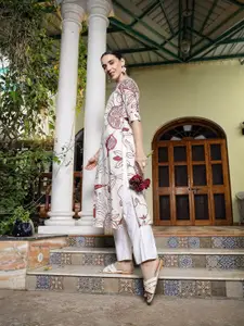 Stylum Women Floral Printed Pastels Kurta