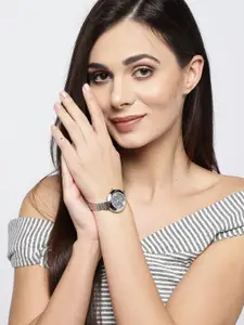 maxima Women Black Analogue Watch O-44903CMLI