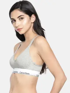 Calvin Klein Underwear Modern Cotton Collection Grey Solid Non-Wired Lightly Padded Sports Bra QF1654020
