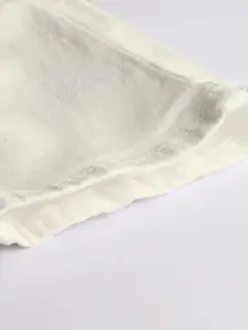 HIGHLANDER Men White Slim Fit Mid-Rise Clean Look Stretchable Jeans