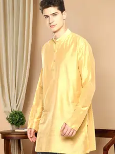 TATTVA Men Gold-Toned Solid Straight Kurta