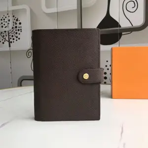 Medium loose-leaf notepad cover Hasp Card Holders Notebook Diary Protective Case Leather Card Passport Cheque Holder Wallet Desktop Cove With Box