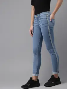 Campus Sutra Women Blue Slim Fit High-Rise Clean Look Stretchable Jeans