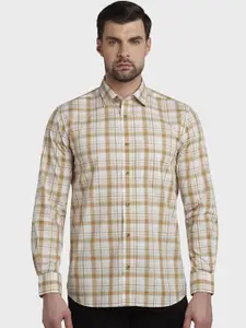 ColorPlus Men Brown Tailored Fit Checked Casual Shirt