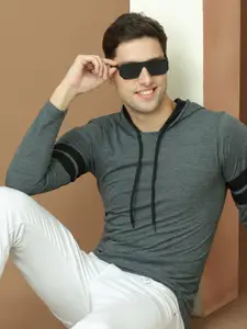 MACK JONNEY Men Charcoal Grey Solid Hood T-shirt