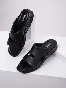 Coolers Men Black Solid Comfort Sandals