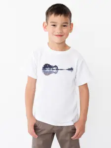 THREADCURRY Boys White Printed Round Neck T-shirt