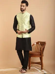 SOJANYA Men Black & Green Kurta Set  & Nehru Jacket