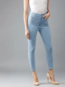 DOLCE CRUDO Women Skinny Fit High-Rise Clean Look Stretchable Cropped Jeans