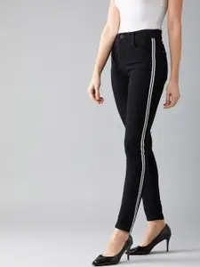 DOLCE CRUDO Women Black Slim Fit Mid-Rise Clean Look Stretchable Jeans