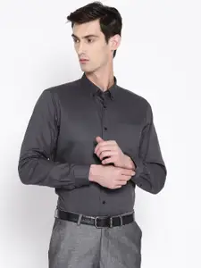Blackberrys Men Charcoal Grey Slim Fit Solid Formal Shirt