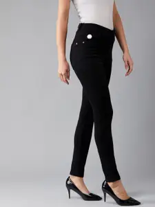 DOLCE CRUDO Women Black Slim Fit High-Rise Clean Look Stretchable Jeans