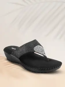 Metro Women Black Embellished Heels