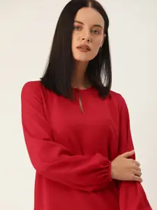 her by invictus Red Key-Hole neck Top