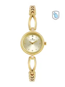 Titan Ladies Karishma Women Gold Analogue watch NL2601YM02