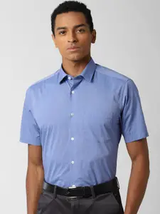 Peter England Men Blue Regular Fit Solid Formal Shirt