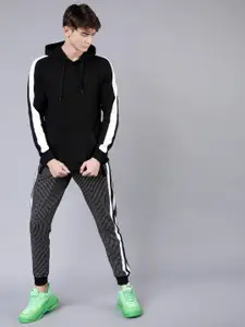 HIGHLANDER Men Black & White Solid Hooded Sweatshirt