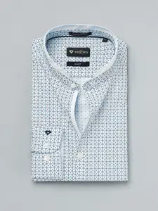 INVICTUS White Printed Slim Fit Sustainable Formal Shirt