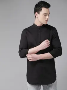 SPYKAR Men Black Regular Fit Knitted Solid Casual Shirt
