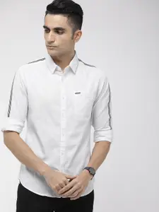 The Indian Garage Co Men White Slim Fit Solid Casual Shirt