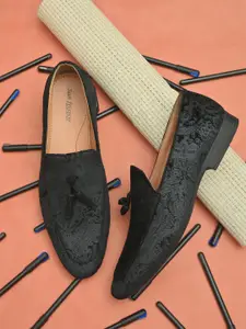 San Frissco Men Black Printed Semi-Formal Slip-Ons