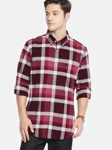 AMERICAN EAGLE OUTFITTERS Men Maroon & White Slim Fit Checked Casual Shirt
