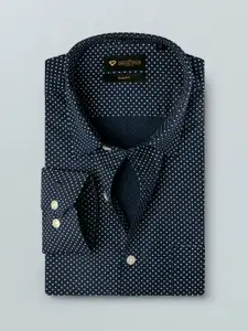 INVICTUS Men Navy Blue & White Slim Fit Printed Sustainable Formal Shirt