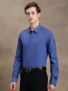 Turtle Men Blue Relaxed Slim Fit Solid Formal Shirt